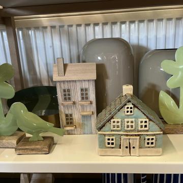 D6AFCF96-DA58-4048-962F-7B2546433DBD